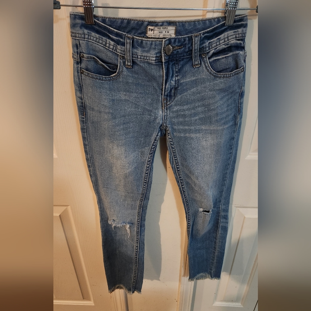 Free people crop jeans 24 waist